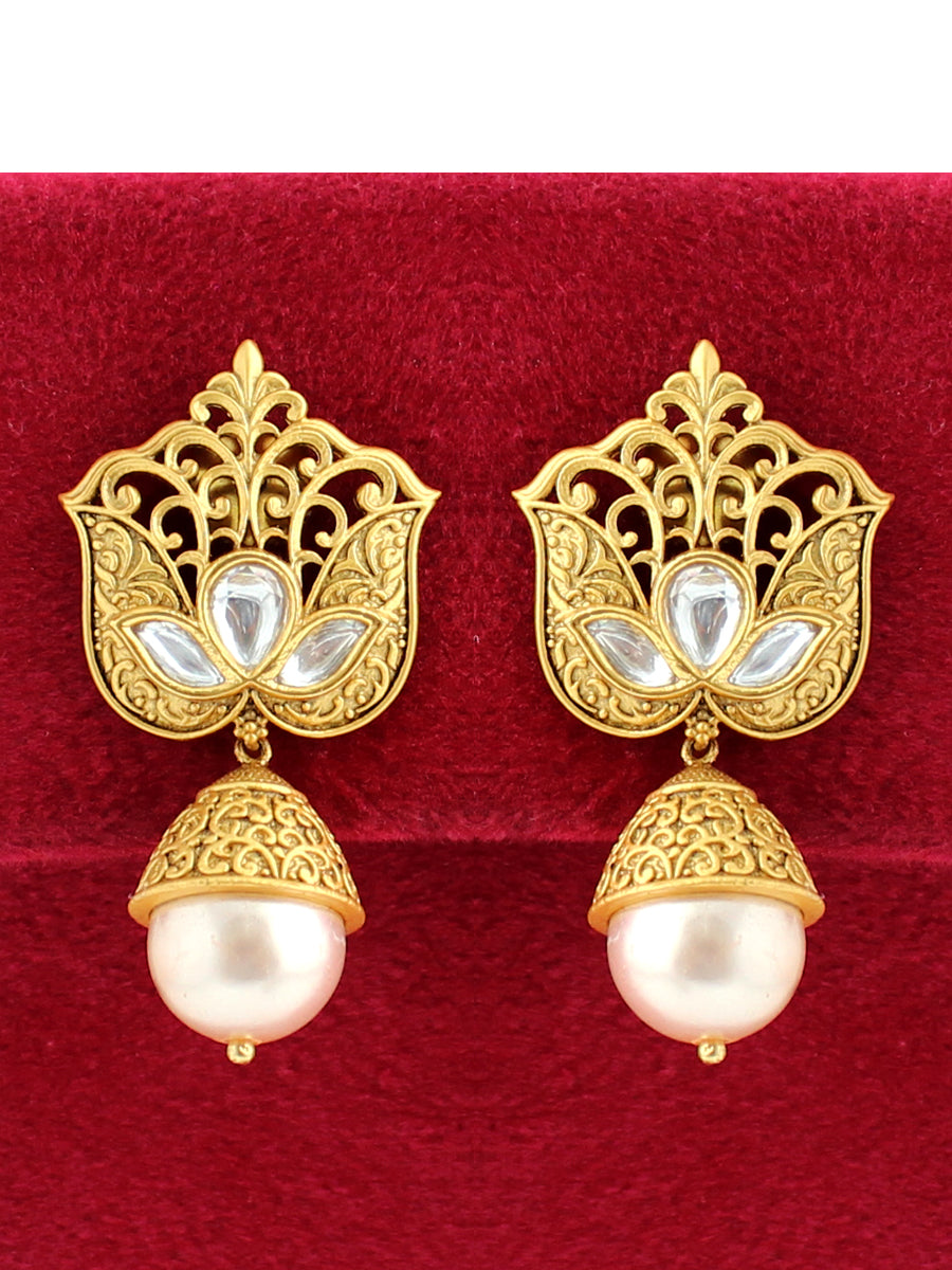 Buy 1500+ Fashion Earrings Online | BlueStone.com - India's #1 Online  Jewellery Brand